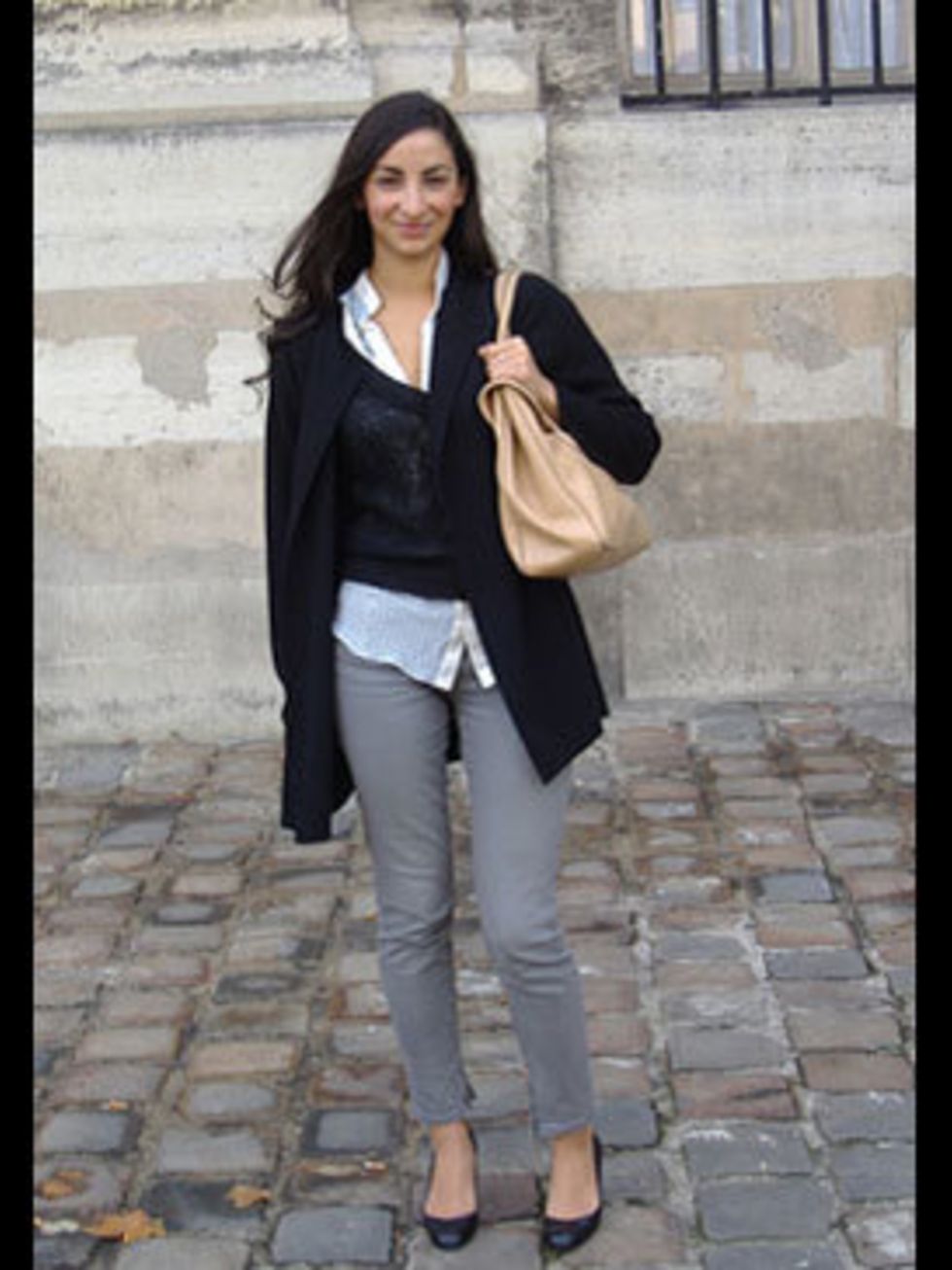 <p>Stylish reefer jacket, classic shirt, skinny trousers and court shoes For Sarra, its all about elegance, and she really pulls it off.</p>