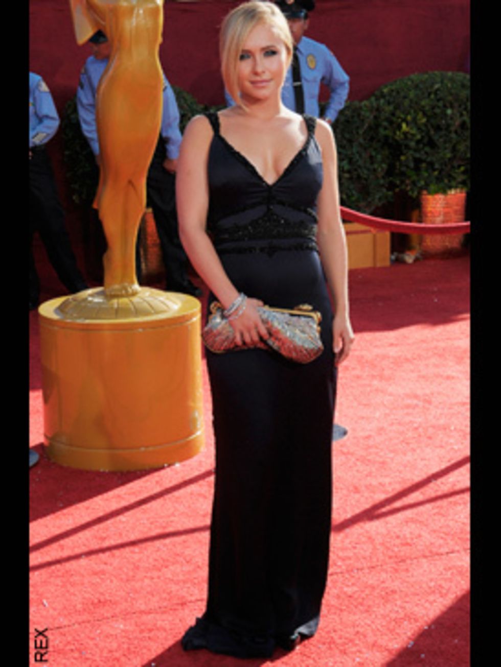 <p>Hayden Pannetiere in a beaded satin Badgley Mischka gown, with antique Fred Leighton diamonds.</p>