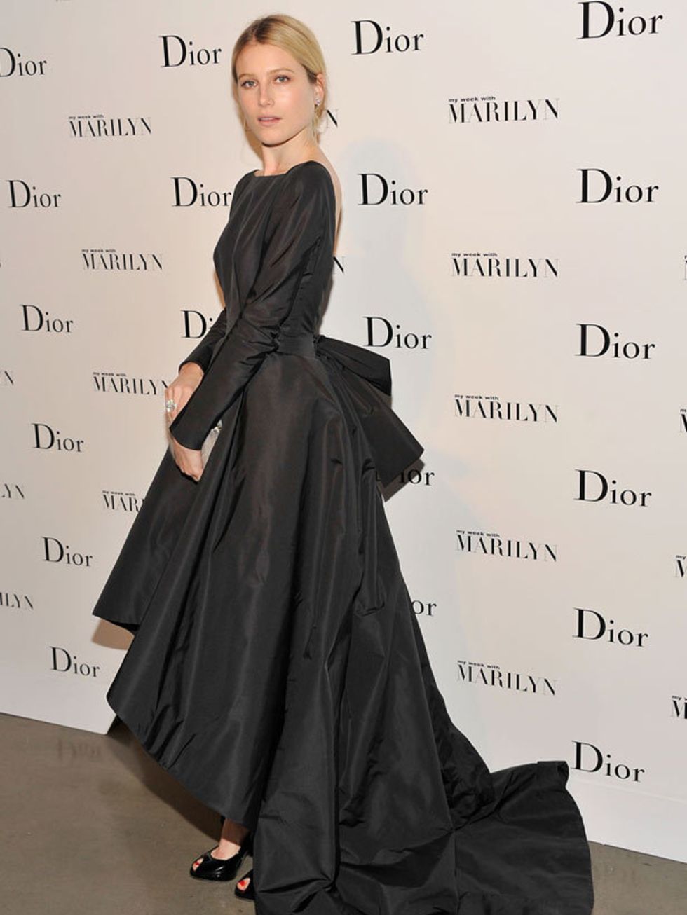 <p><a href="http://www.elleuk.com/starstyle/style-files/(section)/dree-hemingway">Dree Heminway</a> in <a href="http://www.elleuk.com/catwalk/collections/dior/">Dior </a>at the opening of the Picturing Marylin exhibition at the Milk Gallery in New York 