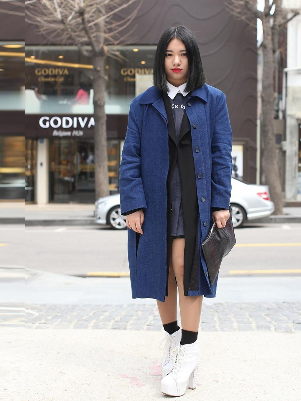 <p>Lee Ju Sun wearing a Low Classic dress.</p><p><em>More street style inspiration:</em></p><p><a href="http://www.elleuk.com/style/street-style/seoul-fashion-week-autumn-winter-2013">Seoul Fashion Week street style</a></p><p><a href="http://www.elleuk.co