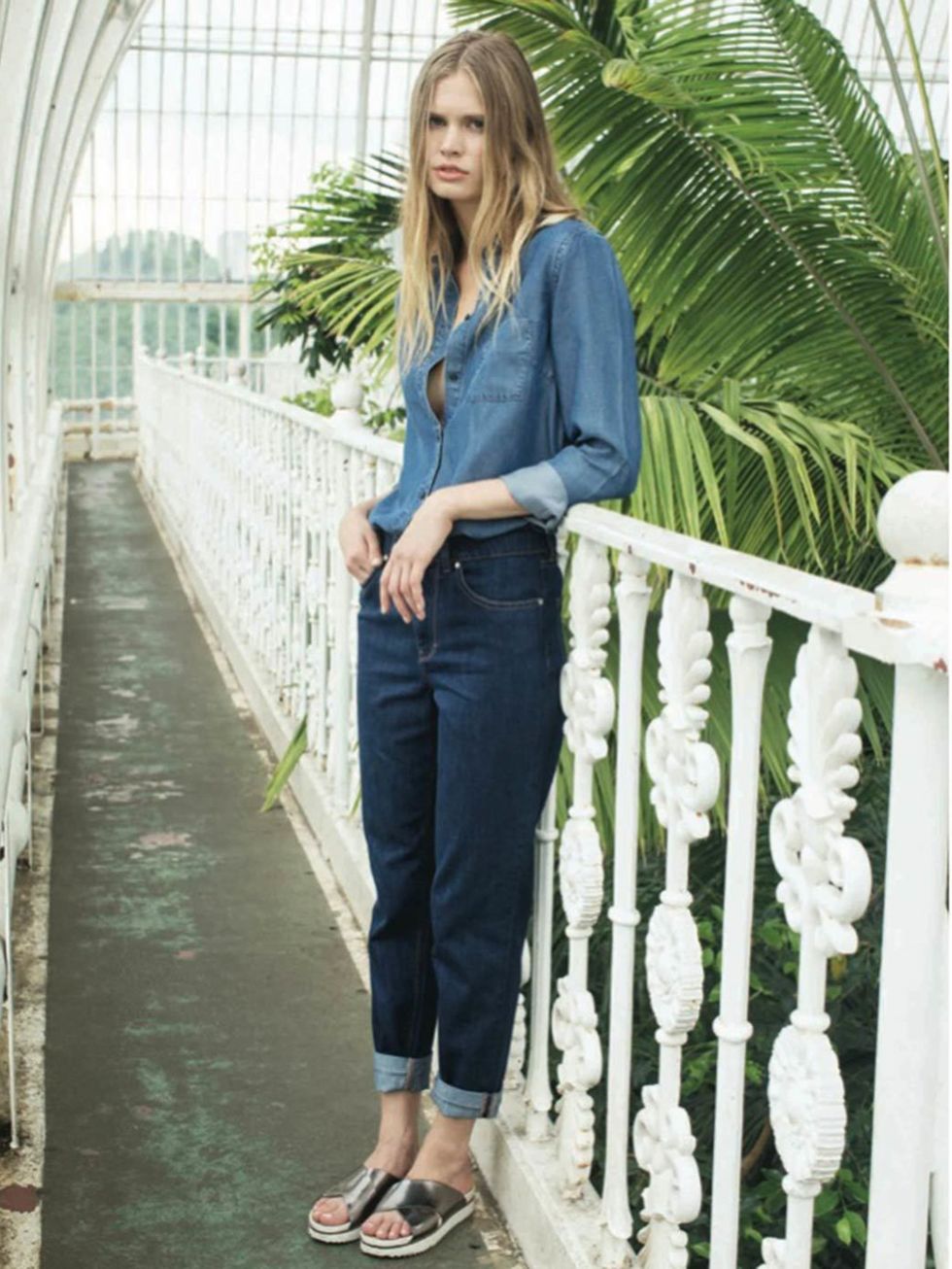 <p>We can't get enough of Wåven (pronounced woven), the denim label making waves with it's slick, stylishly simple denim separates. It's London based with a Scandi vibe - a winning combination.</p>

<p><a href="http://www.urbanoutfitters.com/uk/catalog/ca