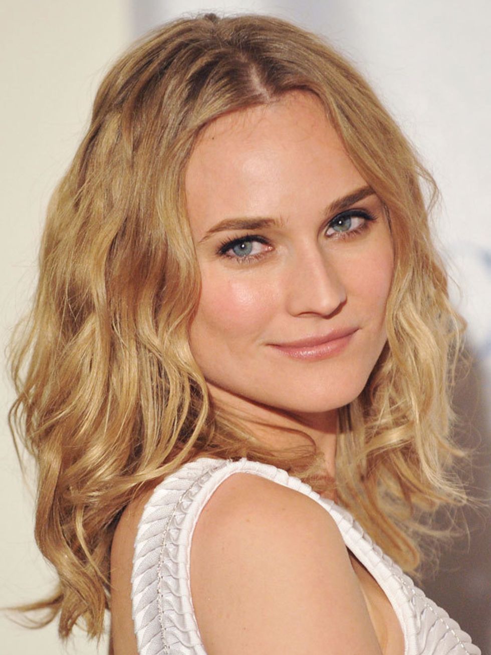<p><a href="http://www.elleuk.com/news/Beauty-News/diane-kruger-is-l-oreal-s-new-worldwide-spokesperson/%28gid%29/451533">Click here to read more about L'Oreal</a></p>