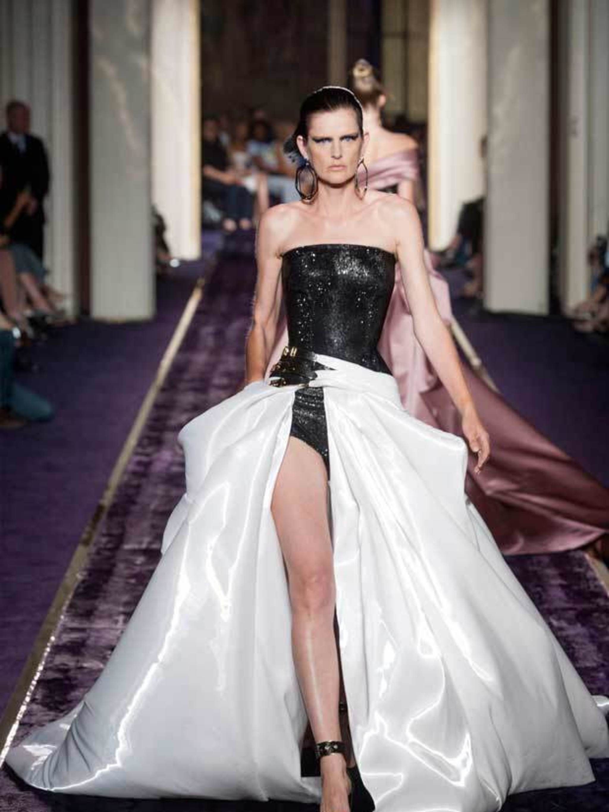 Angelina Jolie S Wedding Dress