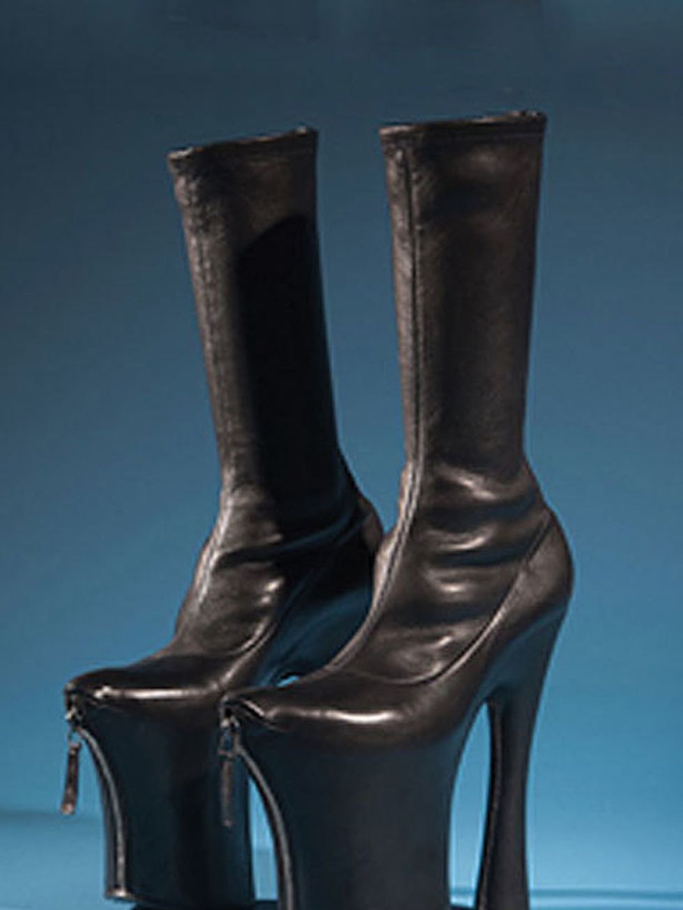<p>Platform boots by Alexander McQueen</p>