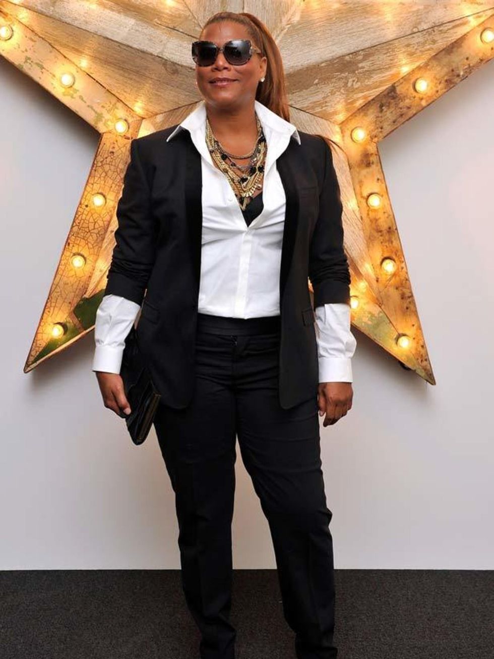 <p>Queen Latifah teamed her <a href="http://www.elleuk.com/catwalk/collections/dolce-gabbana/autumn-winter-2011">Dolce &amp; Gabbana</a> suit with a statement necklace the Net-a-Porter Party for Dolce &amp; Gabbana, 14 July 2011</p>