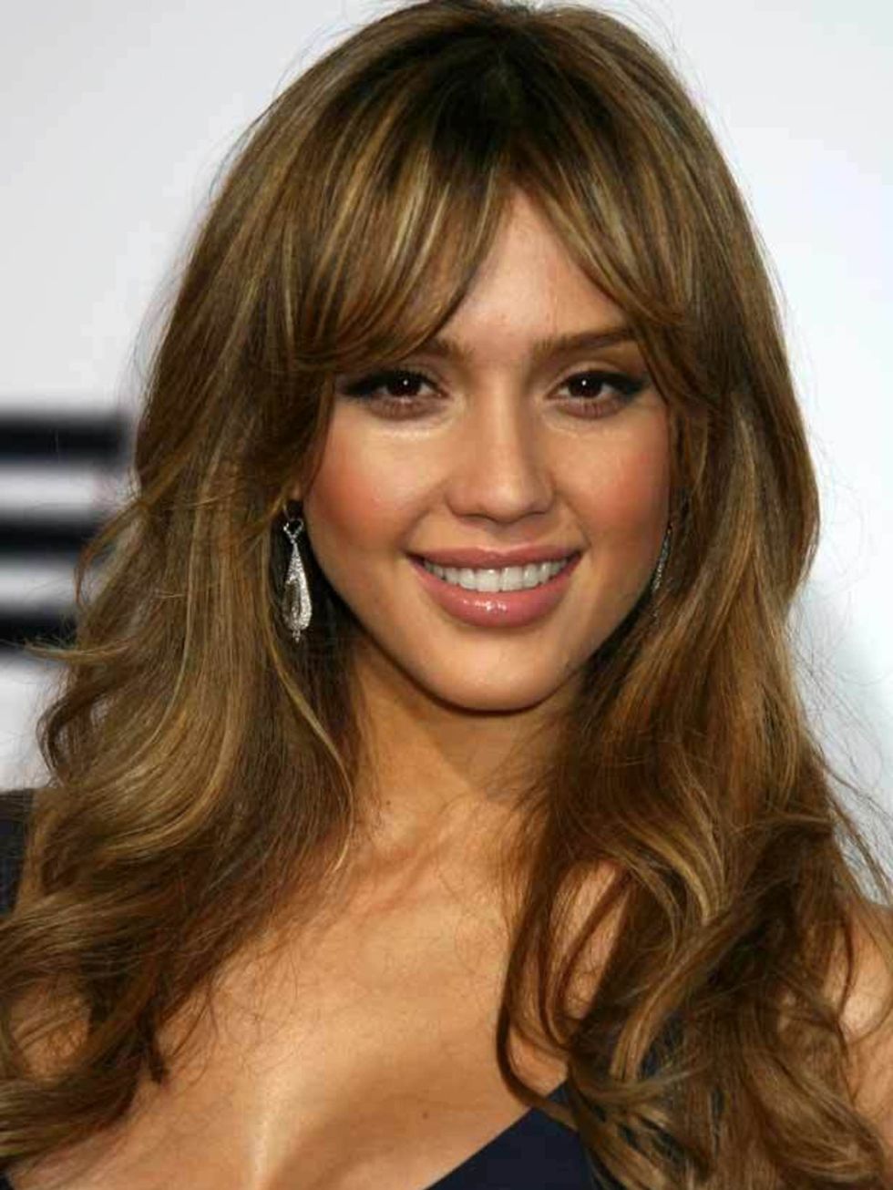 <p><a href="http://www.elleuk.com/starstyle/style-files/jessica-alba">Click here to see Jessica's Style File</a>For fine hair, curl it last minute and keep a mini hair spray in your clutch to refresh the bounce during the evening, before you leave Elnett'