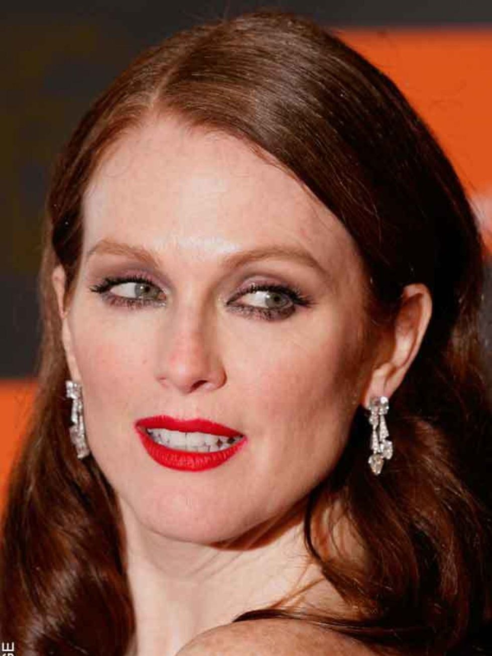 <p><a href="http://www.elleuk.com/news/beauty-news/baftas-beauty-ladies-in-red/%28gid%29/736607">Julianne Moore at the 2011 Baftas</a></p>