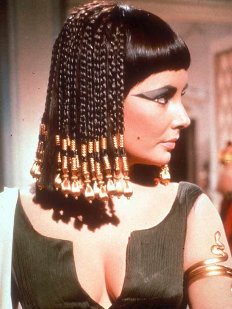 <p><a href="http://www.elleuk.com/fashion/special-features/bridal-icons">Elizabeth Taylor</a> in the 1963 classic, Cleopatra</p>