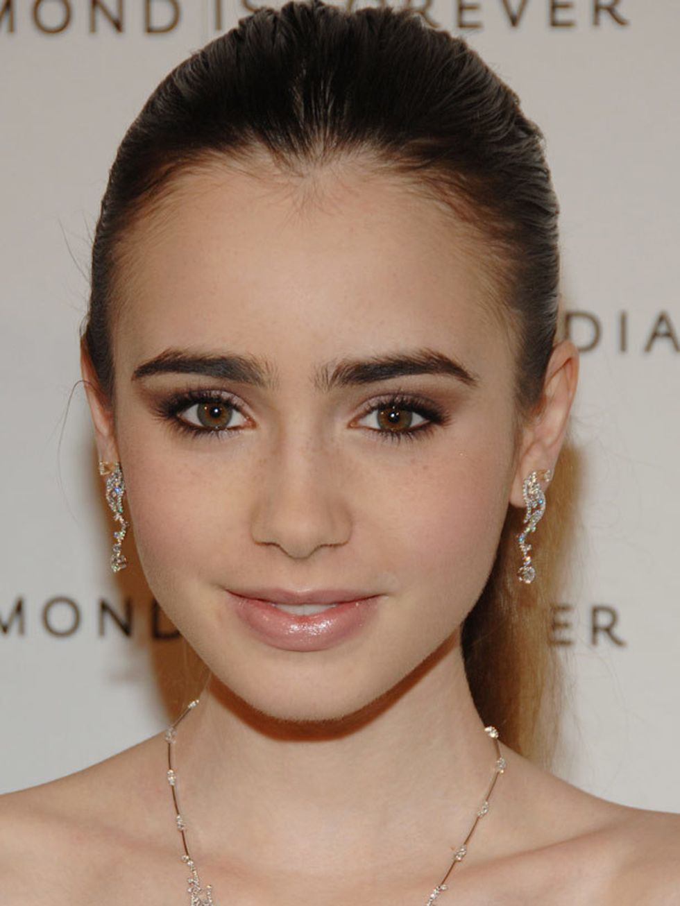 1325879204-lily-collins