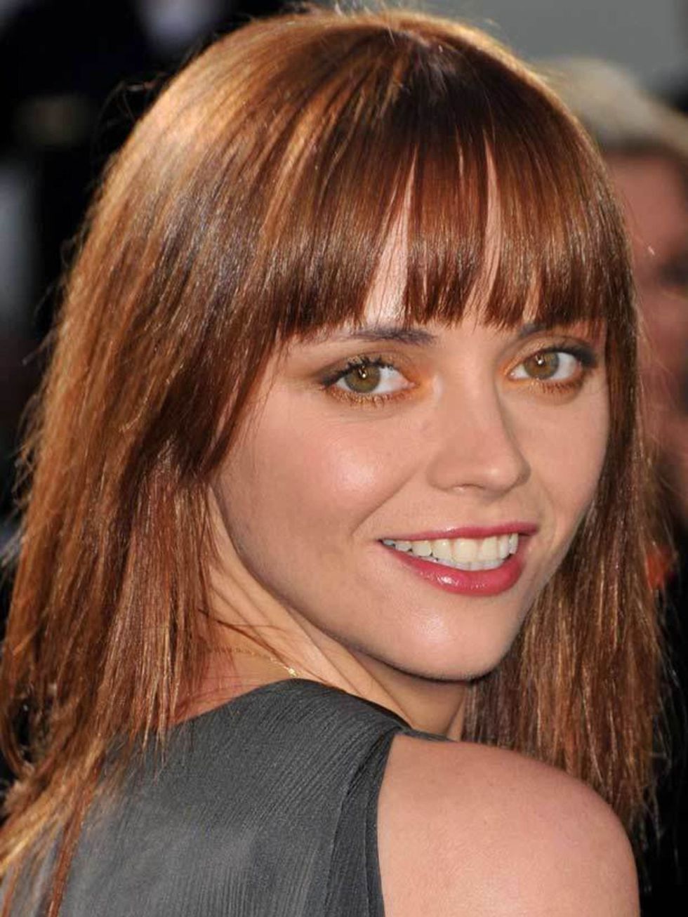<p><a href="http://www.elleuk.com/beauty/celeb-beauty/celeb-make-up/%28section%29/everyone-s-wearing-false-lashes">Click here to see more Christina Ricci </a></p>