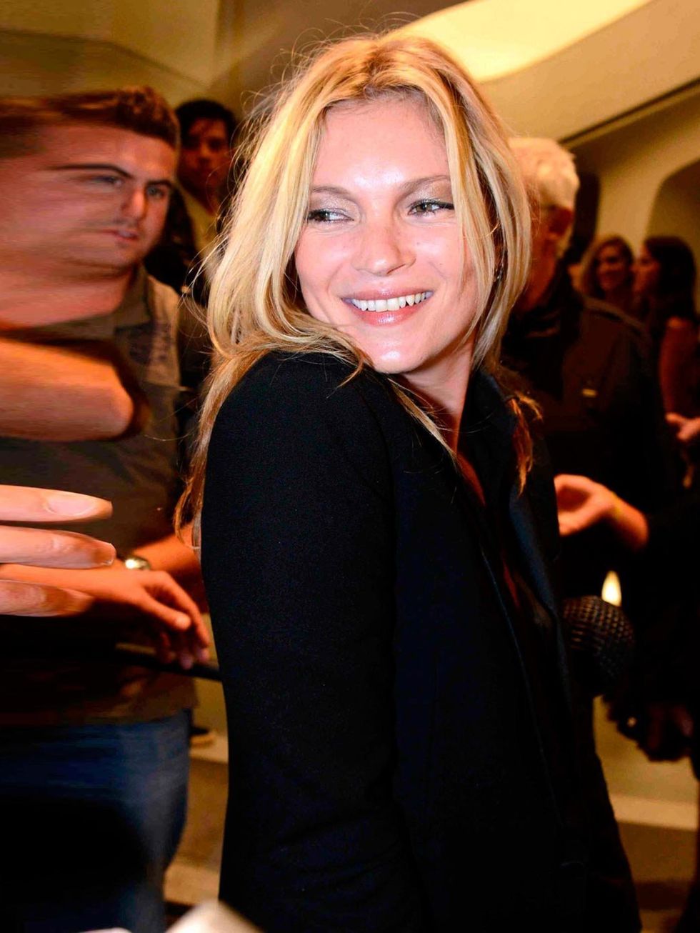 <p>Kate Moss wearing Saint Laurent at the Stuart Weitzman Boutique during Milan Fashion Week.</p><p><a href="http://www.elleuk.com/star-style/red-carpet/london-fashion-week-the-front-row-celebrities-out-and-about-and-at-the-shows">Front row at London Fash