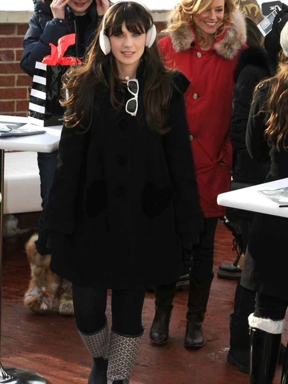 <p><a href="http://www.elleuk.com/starstyle/style-files/%28section%29/Zooey-Deschanel">Zooey Deschanel</a> out and about at the Sundance Film Festival in Park City, Utah, 23 January 2011</p>