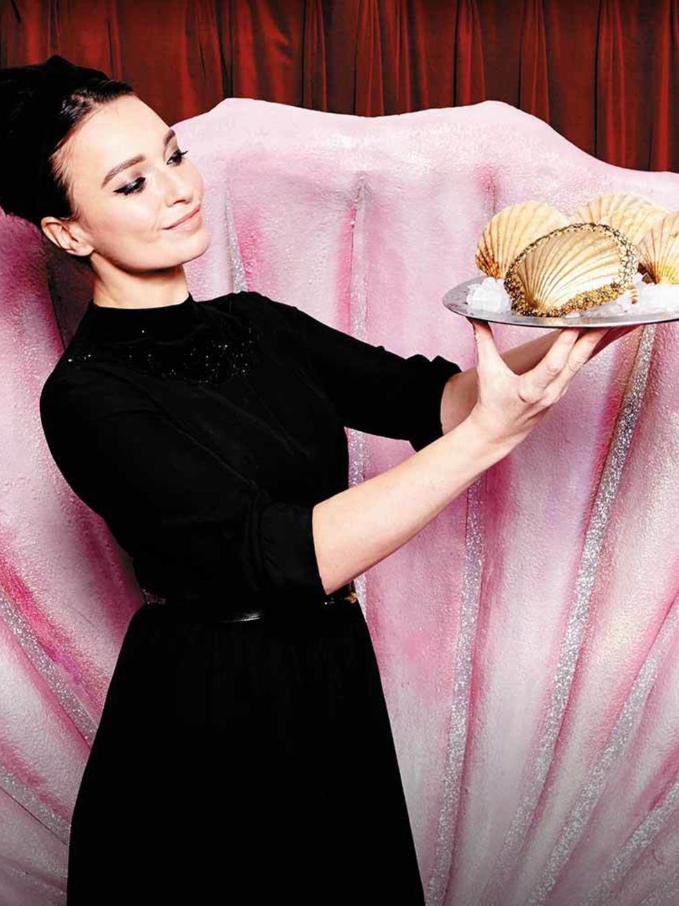 <p>FOOD: The Glam Clam</p>

<p>Fans of seafood, star chef Gizzi Erskine and pop-ups with rhyming names, do we have a surprise gift for you Yes, it's The Glam Clam  a rhyming seafood pop-up by star chef Gizzi Erskine! (We may have given that away from th