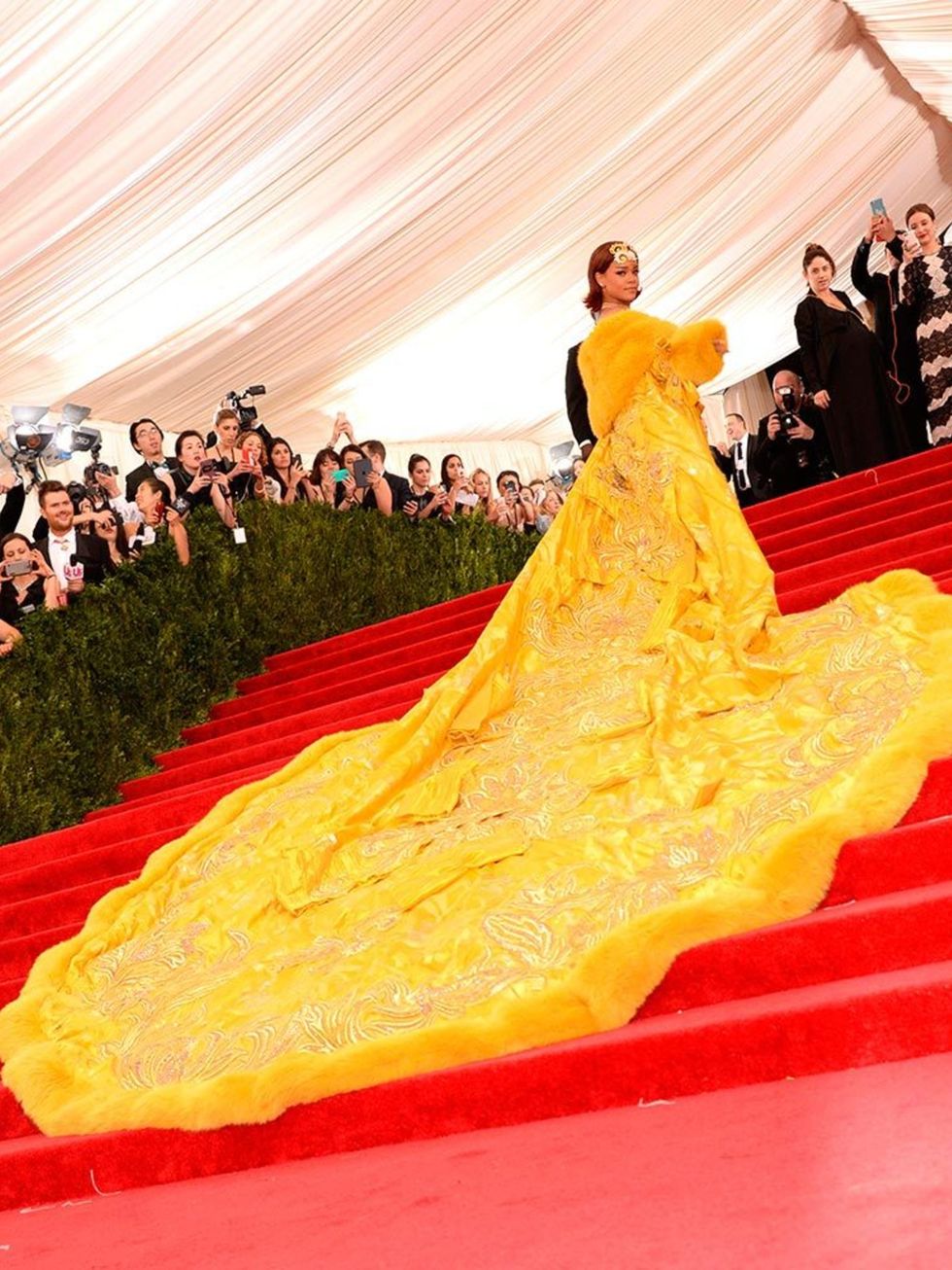 <p>Rihanna wears Guo Pei and Cartier to attend the Met Gala, May 2015.</p>