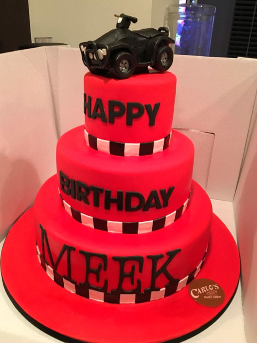 <p>Nicki Minaj posted a snap of the cake she bought for Meek Mill&#39;s birthday on Instagram...</p>

<p>&#39;This was his other cake. I asked for a 4 wheeler make out of CAKE!!!! They gave me a top hat with a tiny 4 wheeler on top of it. I just been look