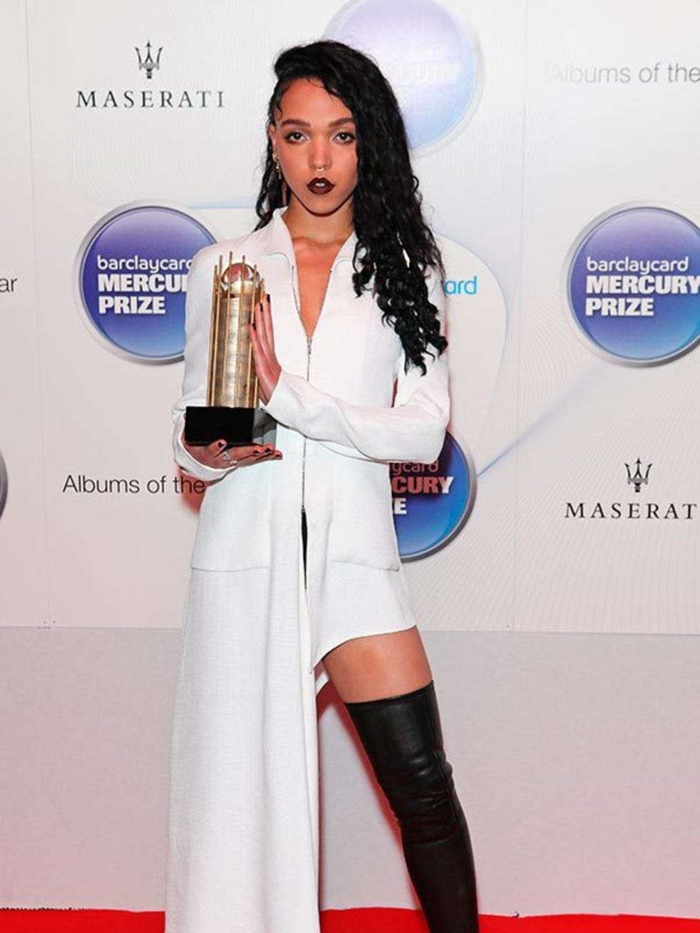 FKA Twigs Style Fashion Outfits Looks
