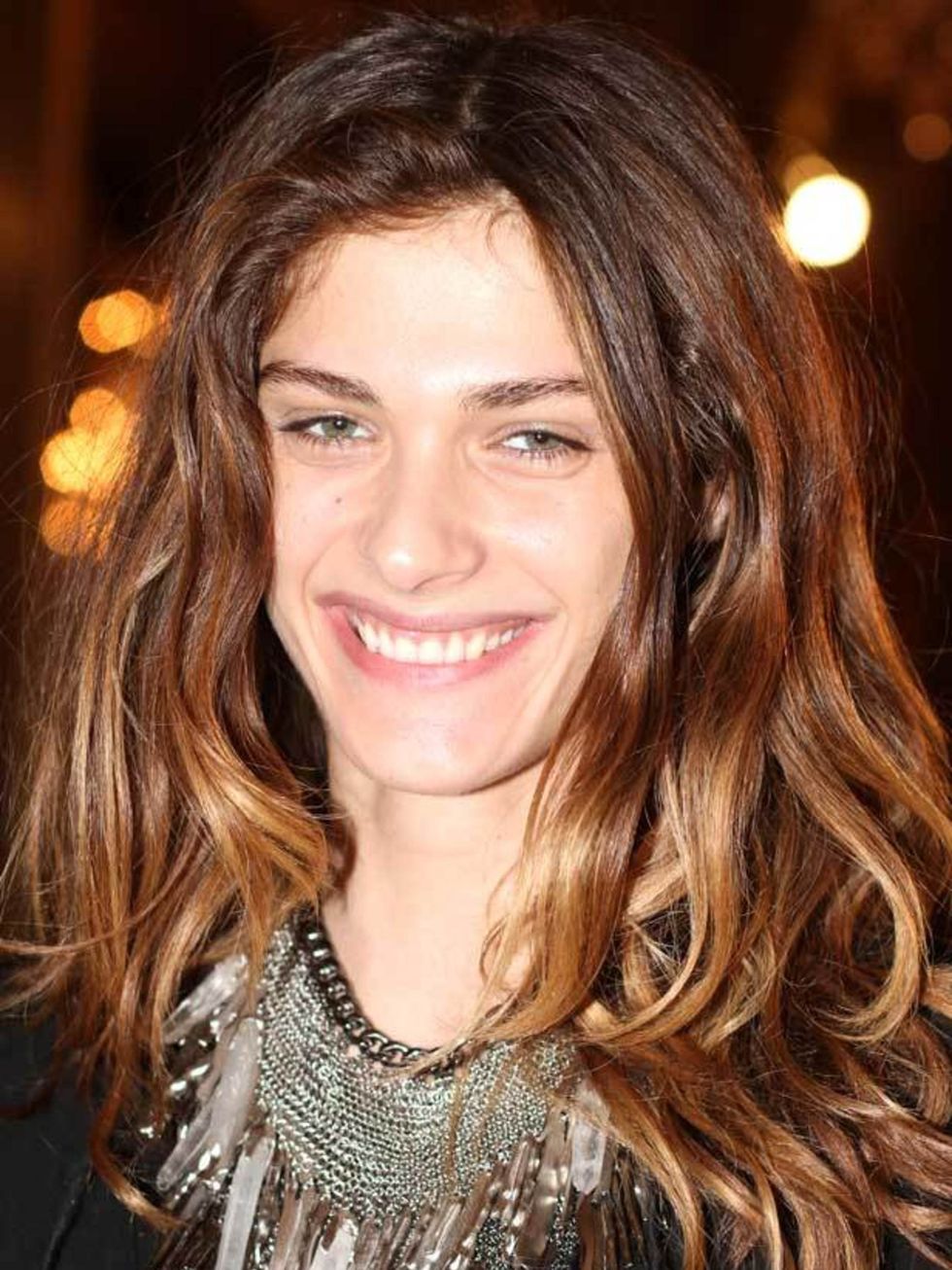 <p><a href="http://www.elleuk.com/starstyle/style-files/%28section%29/elisa-sednaoui/%28offset%29/6/%28img%29/578690">Elisa Sednaoui</a> wears a Falconiere necklace</p>