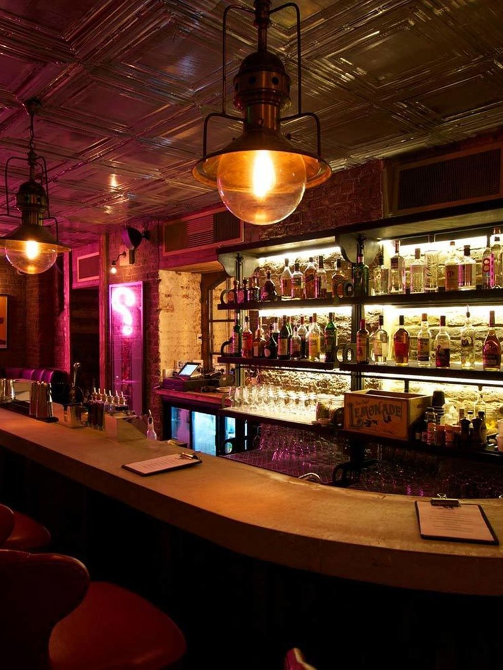<p>DRINK: Clarendon Cocktail Cellar</p>

<p>We&#39;ve heard cocktails being described as works of art before &ndash; but here&rsquo;s a new bar that takes the idea quite literally. Because at the Clarendon Cocktail Cellar, newly opened beneath boutique ho
