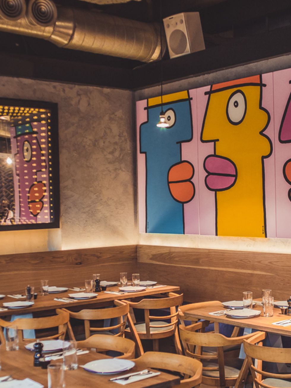<p>FOOD: Smokey Tails</p>

<p>Like BBQ? Like beats? Like bars? Well, our alliteration-loving friend, allow us to direct you to new Hoxton Square restaurant Smokey Tails, where youll find all three. Run by DJ Seth Troxler, it seems not only does this guy 