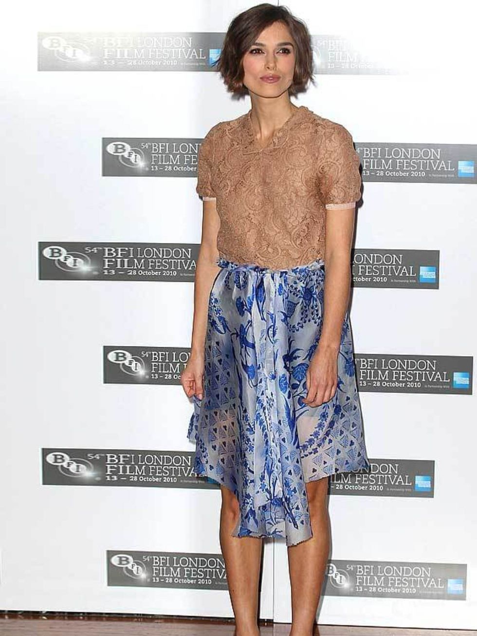 <p><a href="http://www.elleuk.com/starstyle/style-files/%28section%29/keira-knightley/%28offset%29/0/%28img%29/693978">Keira Knightley</a> wearing a <a href="http://www.elleuk.com/catwalk/collections/rodarte/spring-summer-2011/collection">Rodarte</a> Spri