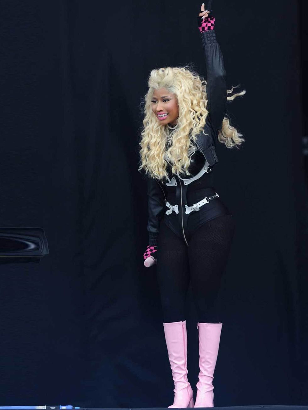 <p>Nicki Minaj performs on stage at at Radio 1's Hackney Weekend</p>