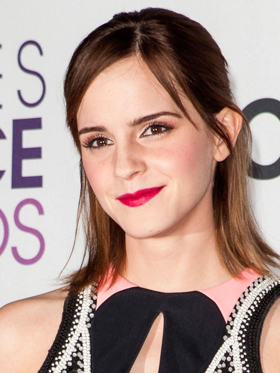 <p><a href="http://www.elleuk.com/star-style/celebrity-style-files/emma-watson">Emma Watson</a> at the People's Choice Awards in LA.</p>