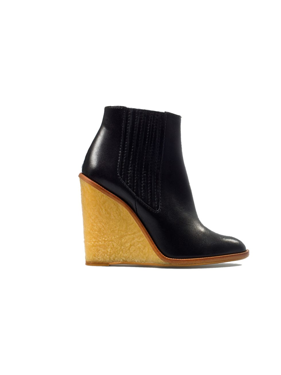 <p>There really is no beating Zaras footwear this season. This weeks new season-defying new ankle boots prove are a case in point <a href="http://www.zara.com/webapp/wcs/stores/servlet/product/uk/en/zara-neu-W2012/287002/996536/WEDGE%20ANKLE%20BOOT">Za