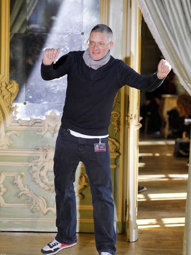 <p>Giles taking a bow at Ungaro</p>