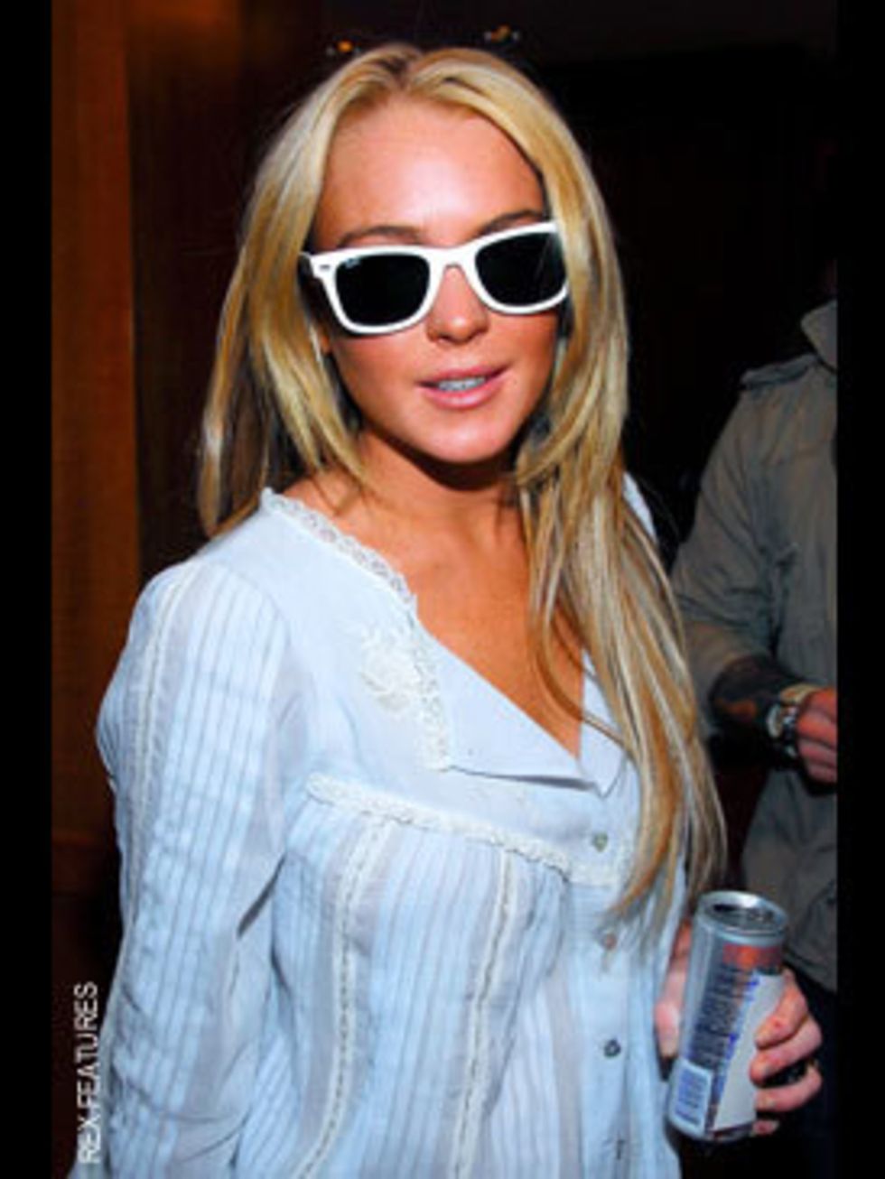 <p>Lindsay Lohan in Ray Ban Wayfarer's</p>