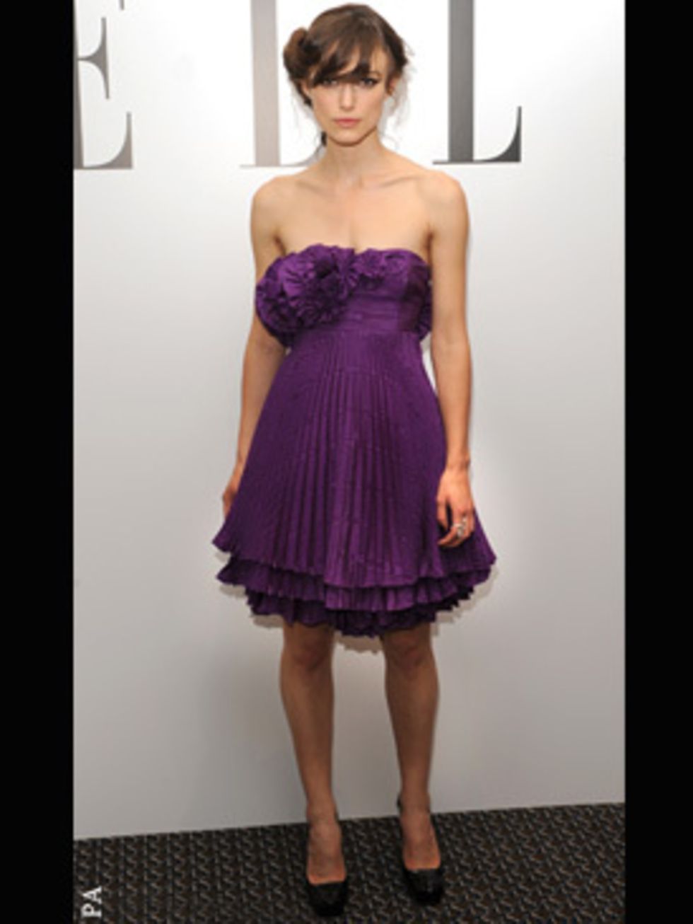 <p>Keira Knightly wore an Erdem dress, Moschino shoes and a diamond cocktail ring by Van Cleef for last night's premiere.</p>