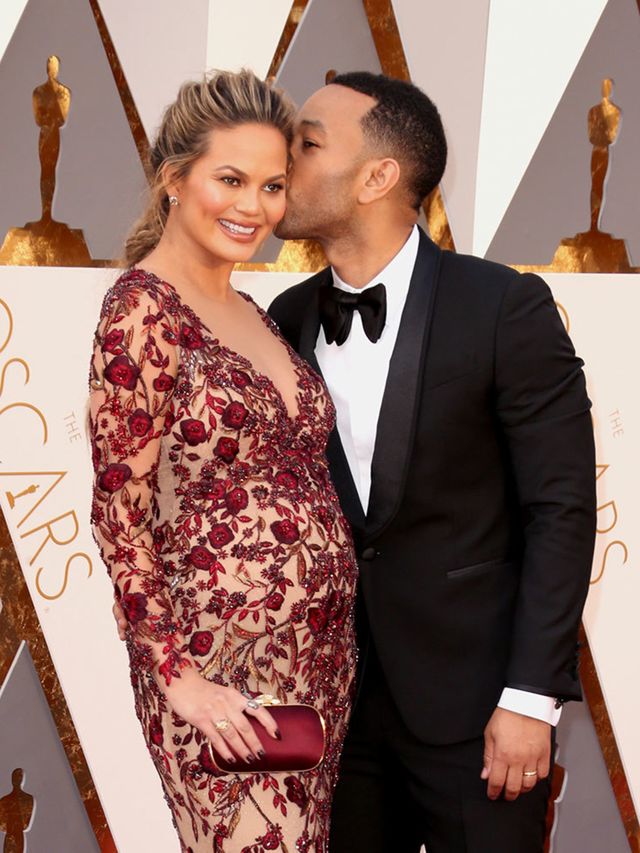 john-legend-chrissie-teigen-oscars-academy-awards-2016-red-carpet-31