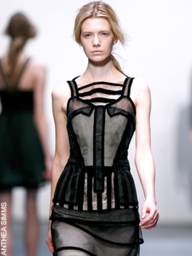 <p><a href="http://features.elleuk.com/fashion_week/77-5-Christopher-Kane-autumn-winter-2009.html">(Click here to see the collection)</a></p><p>Lending his directional feminine style a unique modish edge for autumn via black and white ribbon stripes, razo