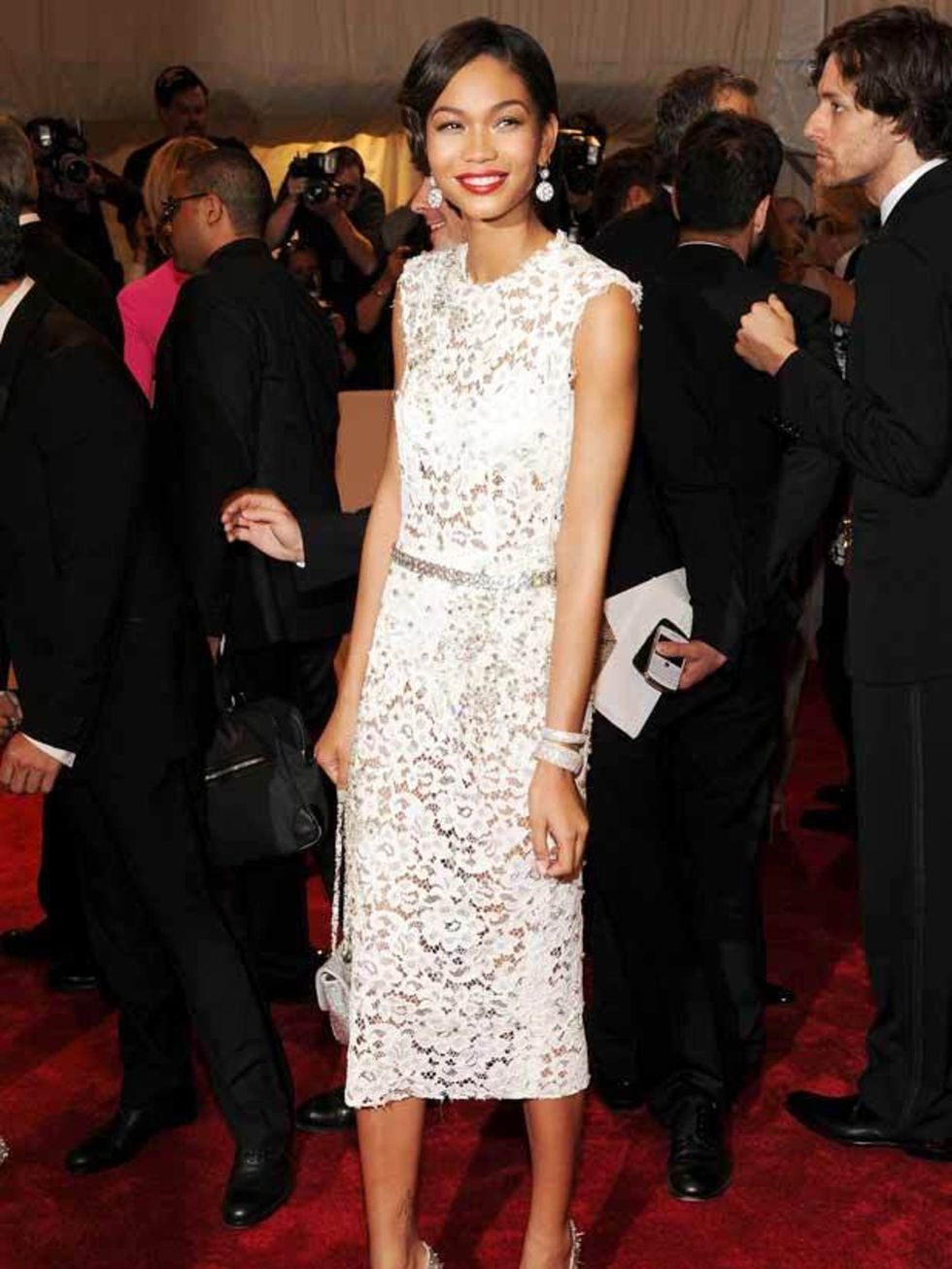 <p>Chanel Iman wears <a href="http://www.elleuk.com/catwalk/collections/dolce-gabbana/">Dolce &amp; Gabbana</a>  <a href="http://www.elleuk.com/starstyle/celebrity-trends/(section)/everyone-s-wearing-white-lace">white lace</a> for the MET Ball, 2 May 2011
