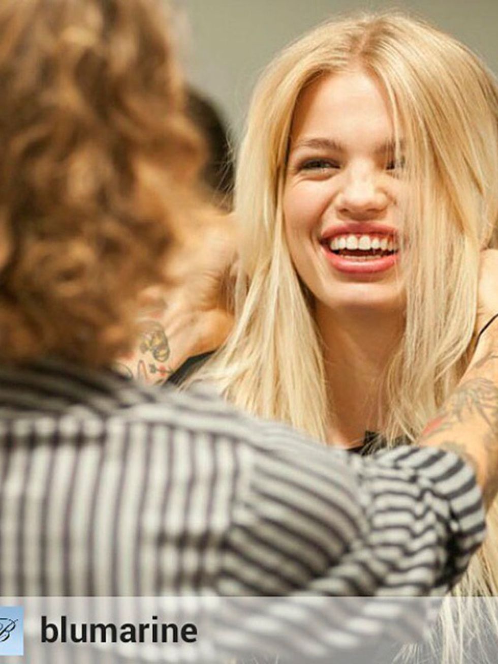 Daphne Groeneveld
(@daphnegroeneveld94)

#Repost from @blumarine with @jamespecis for the hair