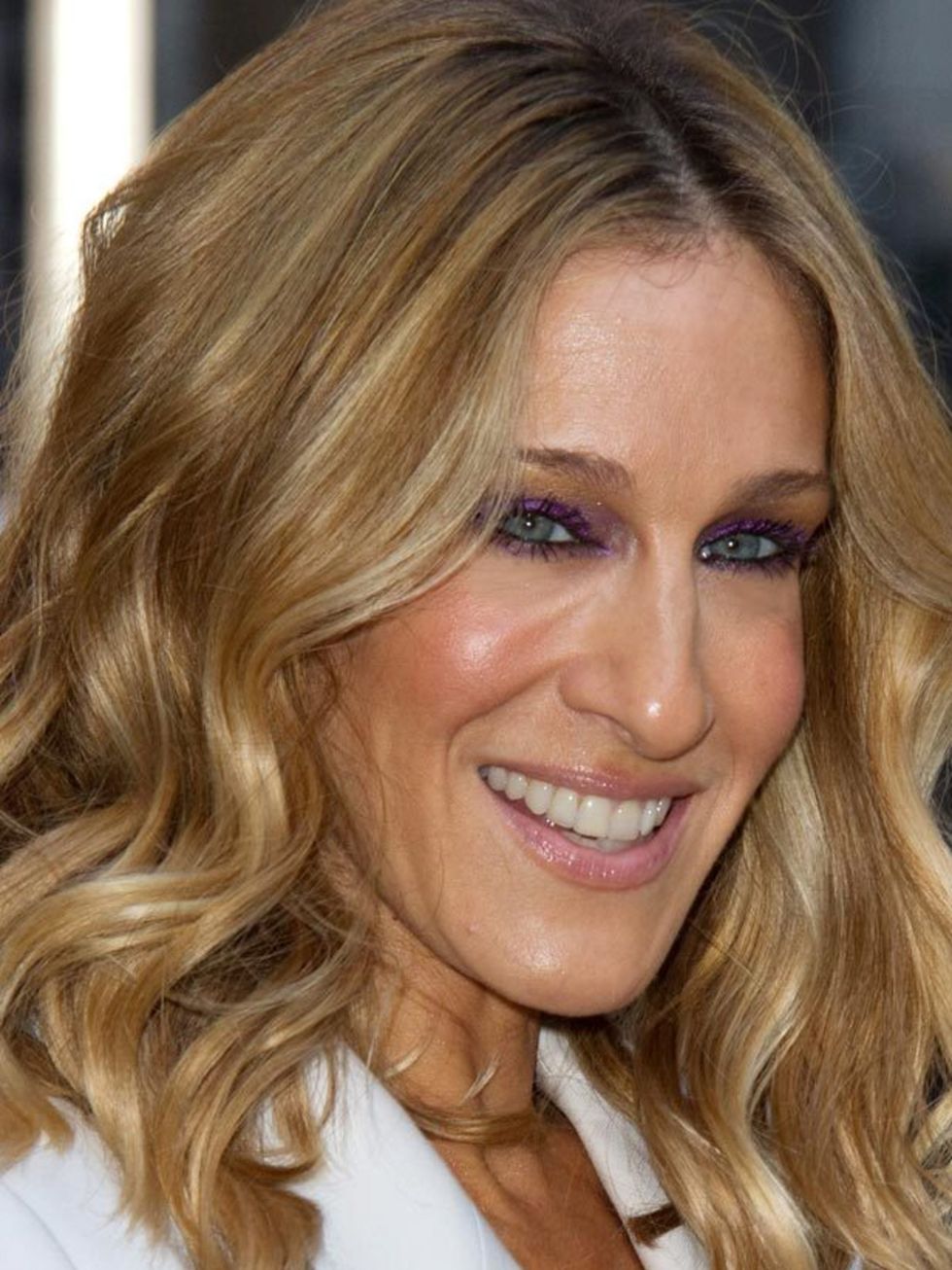 <p><a href="http://www.elleuk.com/starstyle/style-files/%28section%29/Sarah-Jessica-Parker">Click here to see SJP's best looks...</a></p>
