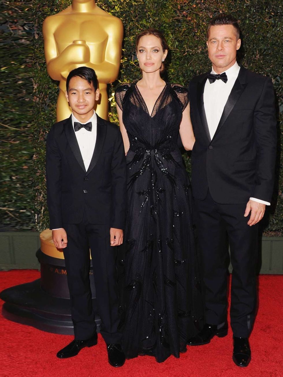 <p>Brad Pitt, Angelina Jolie and Maddox Jolie-Pitt looking spiffing at the Governors Awards.</p>