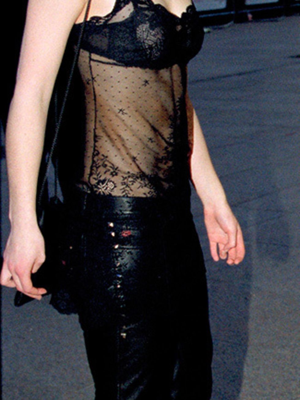 <p>At one of her first red carpet events, Keira Knightley channels the underwear as outerwear trend at the <em>Bridget Jones Diary</em> premiere in London, April 2001.</p>