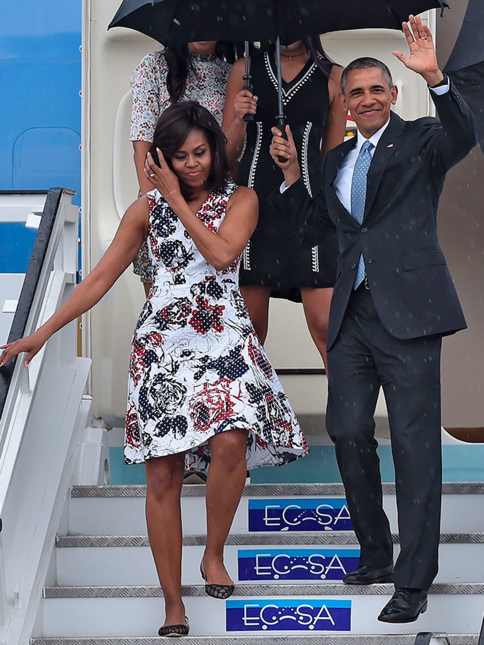 Michelle Obama S Best Looks From Naeem Khan Gown To Carolina