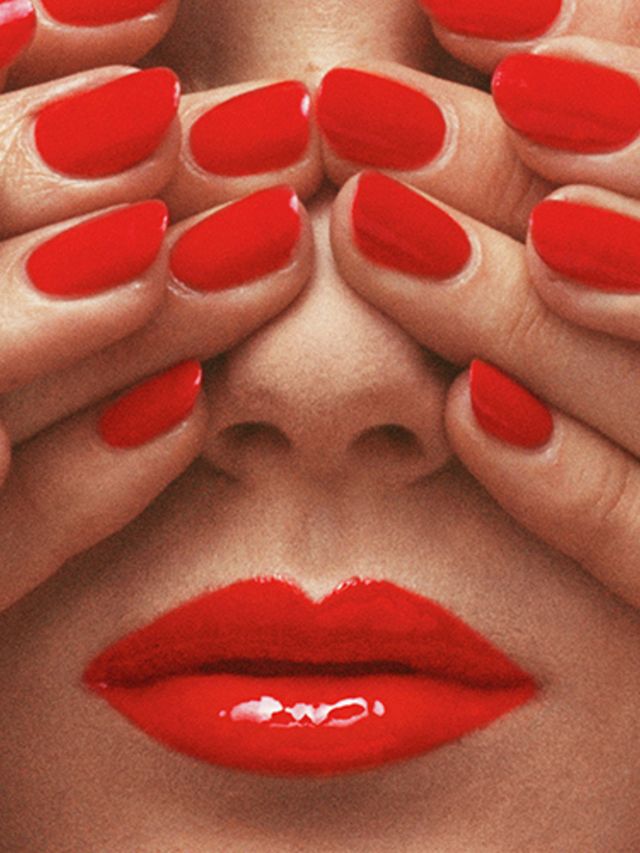 something-for-the-weekend-vogue-paris-may-1970-guy-bourdin-february-2015-pr-thumb