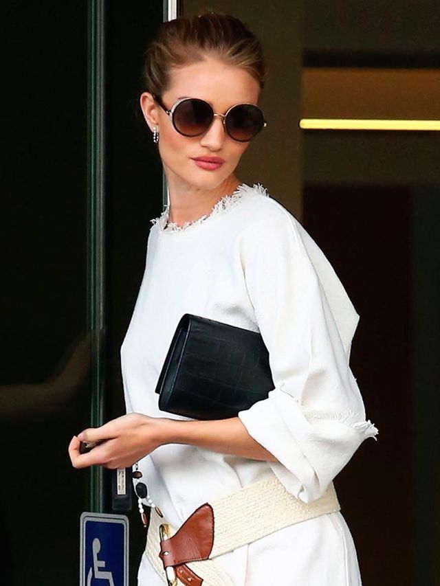 rosie-huntington-whiteley-wearing-jimmy-choo-sunglasses-out-in-la-april-2016-courtesy-image-thumb