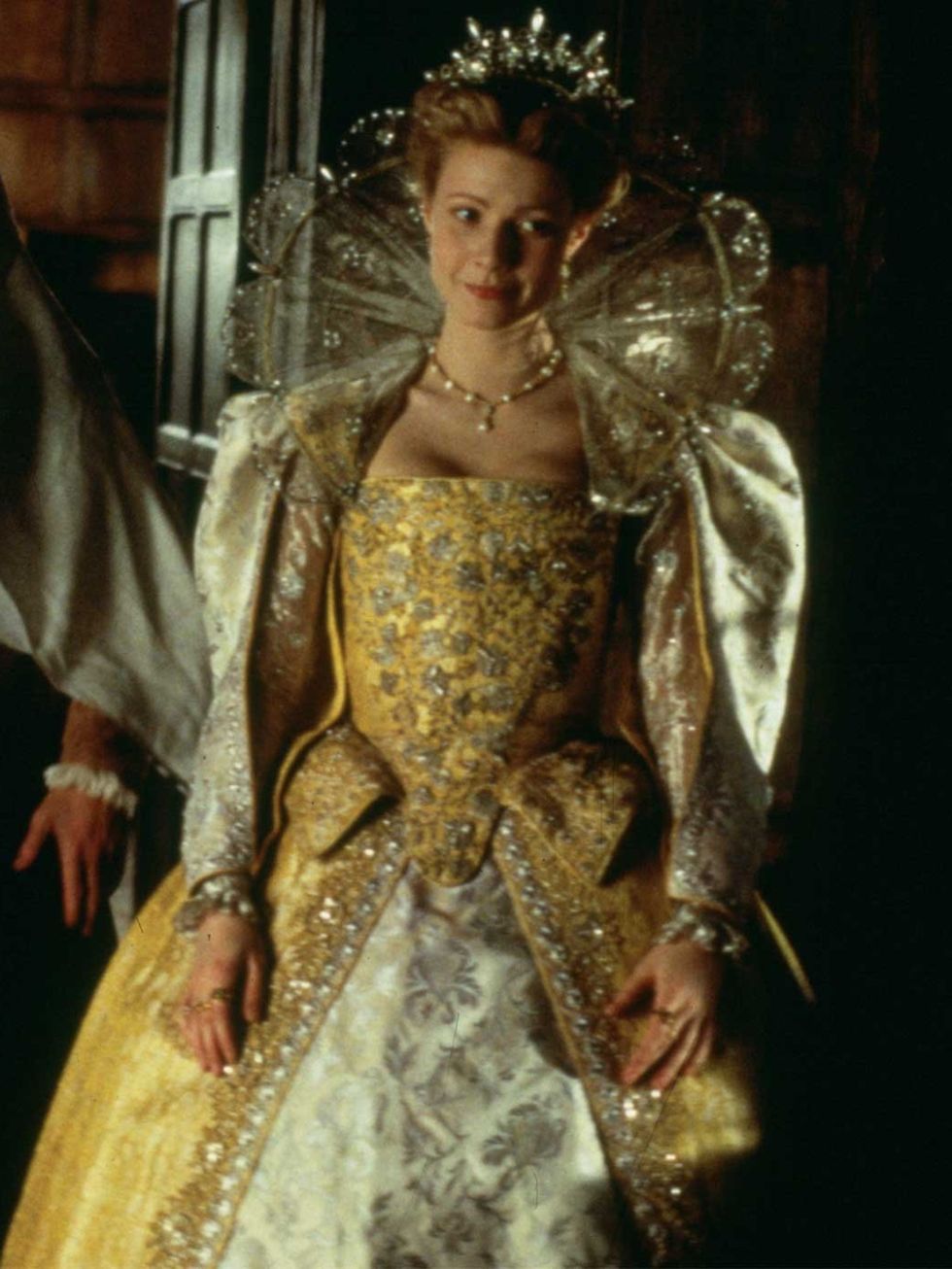<p>Gwyneth Paltrow was in Oscar-winning form in this Elizabethan-era dress designed by Sandy Powell for 'Shakespeare In Love'.</p>