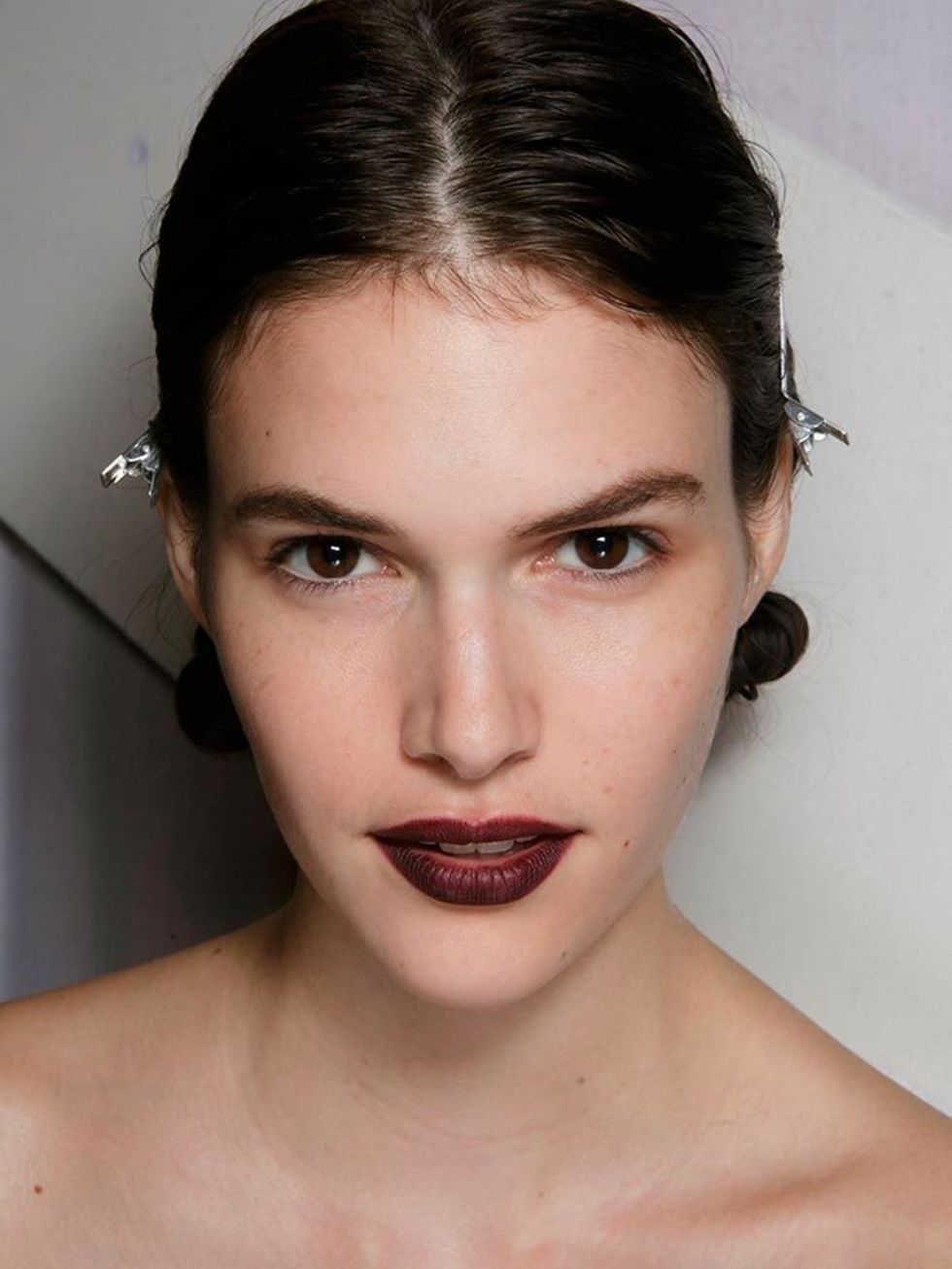 <p>Burberry</p>

<p>The look: Satin skin with natural contouring and a statement lip.</p>

<p>Make-up artist: Wendy Rowe</p>

<p>Key products: Burberry Face Contour pen, Fresh Glow Fluid Foundation, Lip Definer in Oxblood No.14 and Lip Velvet in Oxblood N