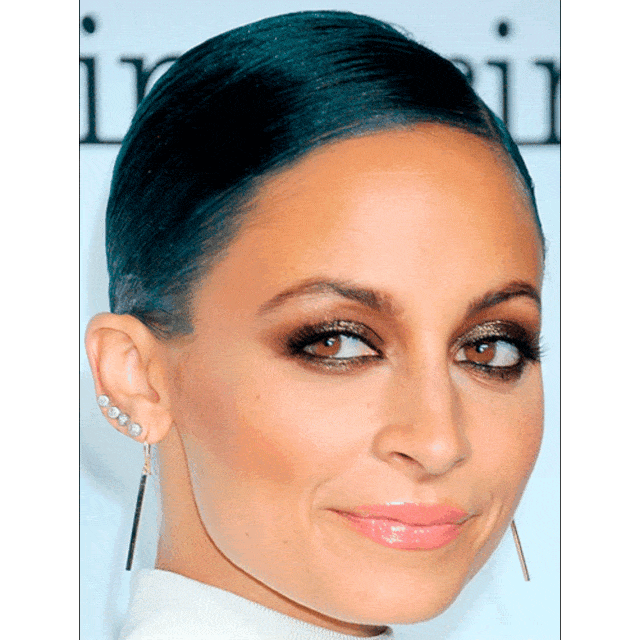 nicole-richie-blue-hair-dont-care-rebellious-beauty-rebelle-getty-gallery-thumbnail