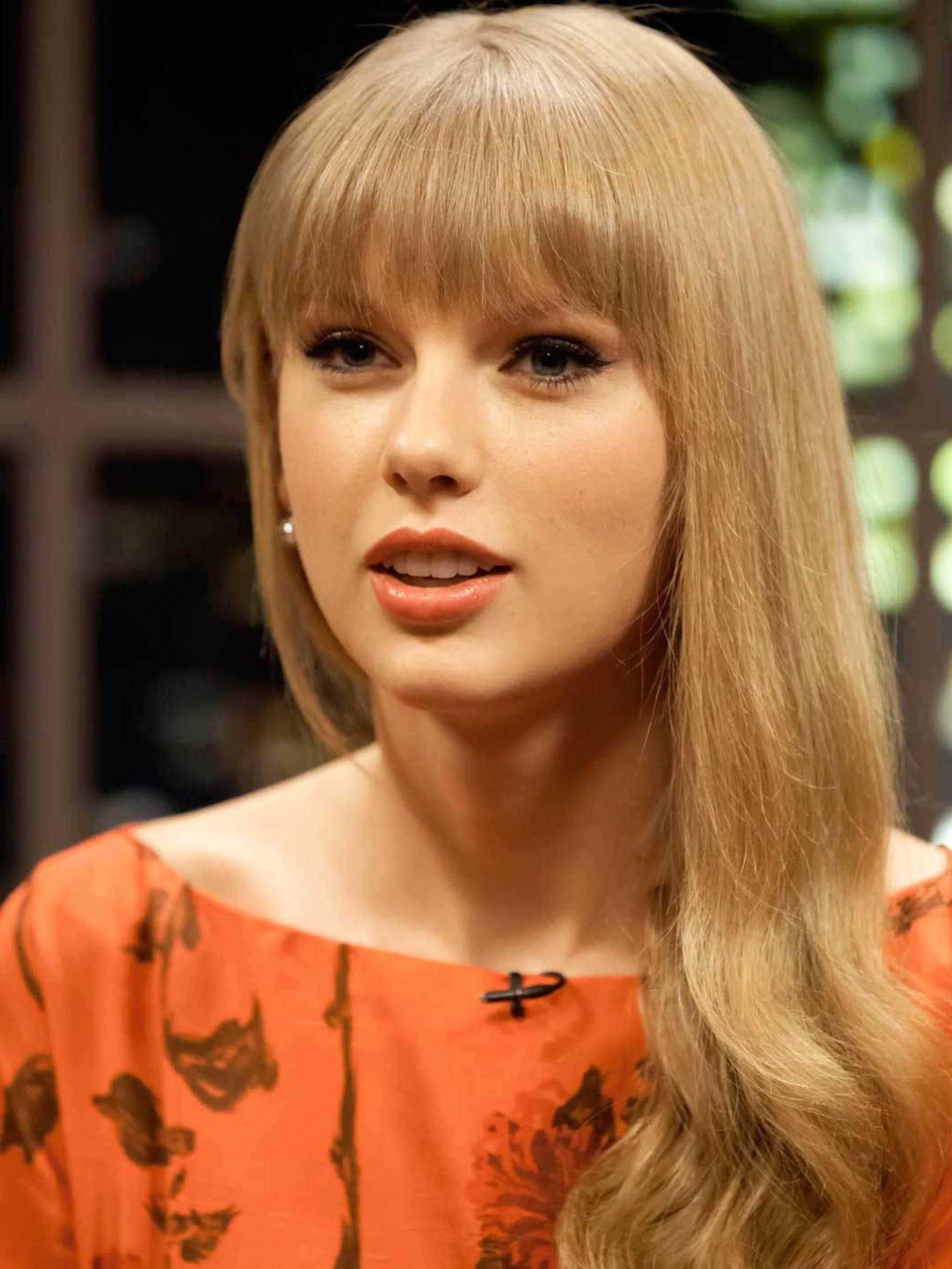 Exclusive Taylor Swift Aes Make Up Artist And Hairstylist Reveal