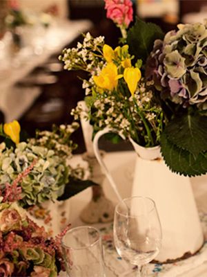 Bouquet, Petal, Flower, Drinkware, Floristry, Cut flowers, Glass, Centrepiece, Stemware, Flower Arranging, 