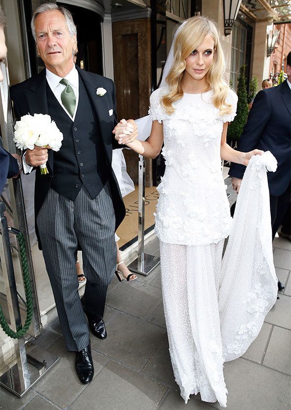 Cara Delevingne wears Chanel wedding dress :: Paris Fashion Week news
