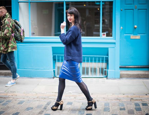 Clothing, Footwear, Leg, Blue, Trousers, Human leg, Textile, Photograph, Standing, Joint, 