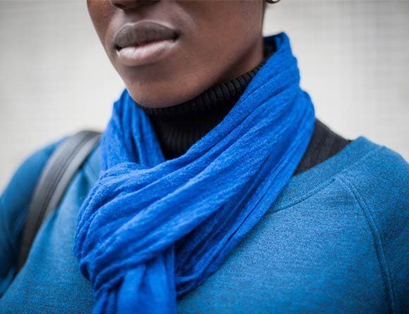 Blue, Lip, Chin, Wrap, Stole, Jaw, Electric blue, Fashion accessory, Neck, Azure, 