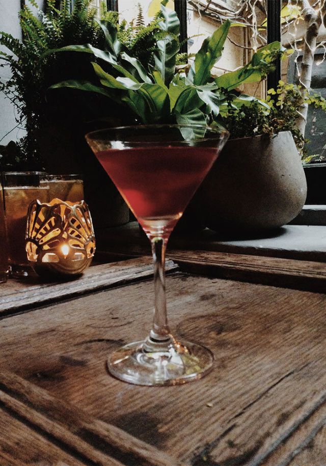 <p>THE COCKTAIL</p>

<p>Naranja Rossa- Blood - Orange Martini</p>

<p>In a large glass of ice, add the following:</p>

<p>2 drops Peychaud bitters</p>

<p>1 drop Angostura bitters</p>

<p>25 mls Antica Formula or Sacred Vermouth  (needs to be a dark vermo