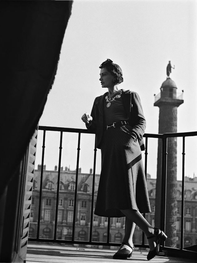 <p>EXHIBITION: Chanel Mademoiselle Privé</p>

<p>May we (well, The Saatchi Gallery) present a major retrospective of the legendary couture house, taking you on a three-floor journey from the inspirations of founder Coco Chanel through to the fashion-histo